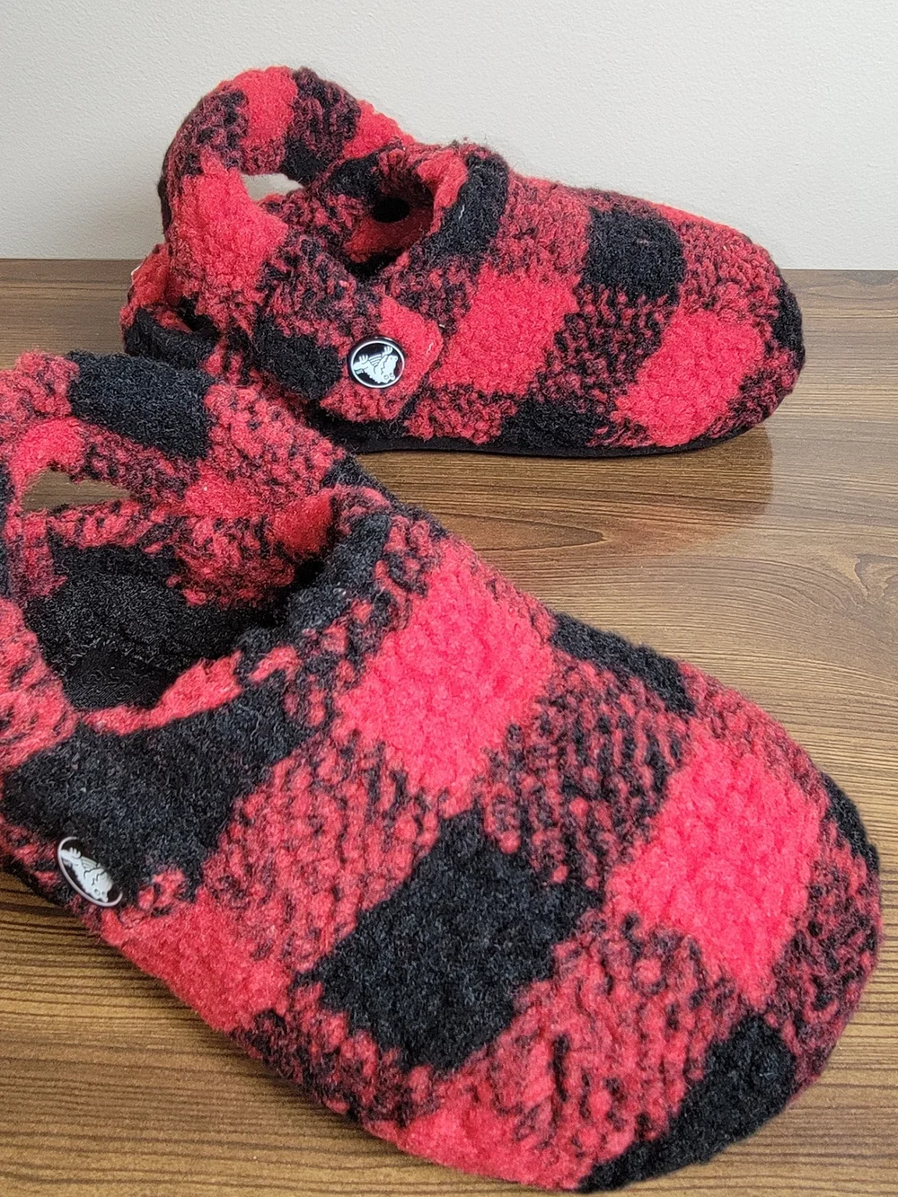 CROCS Kids Red and Black Buffalo Check Slippers - Size 10 Toddler